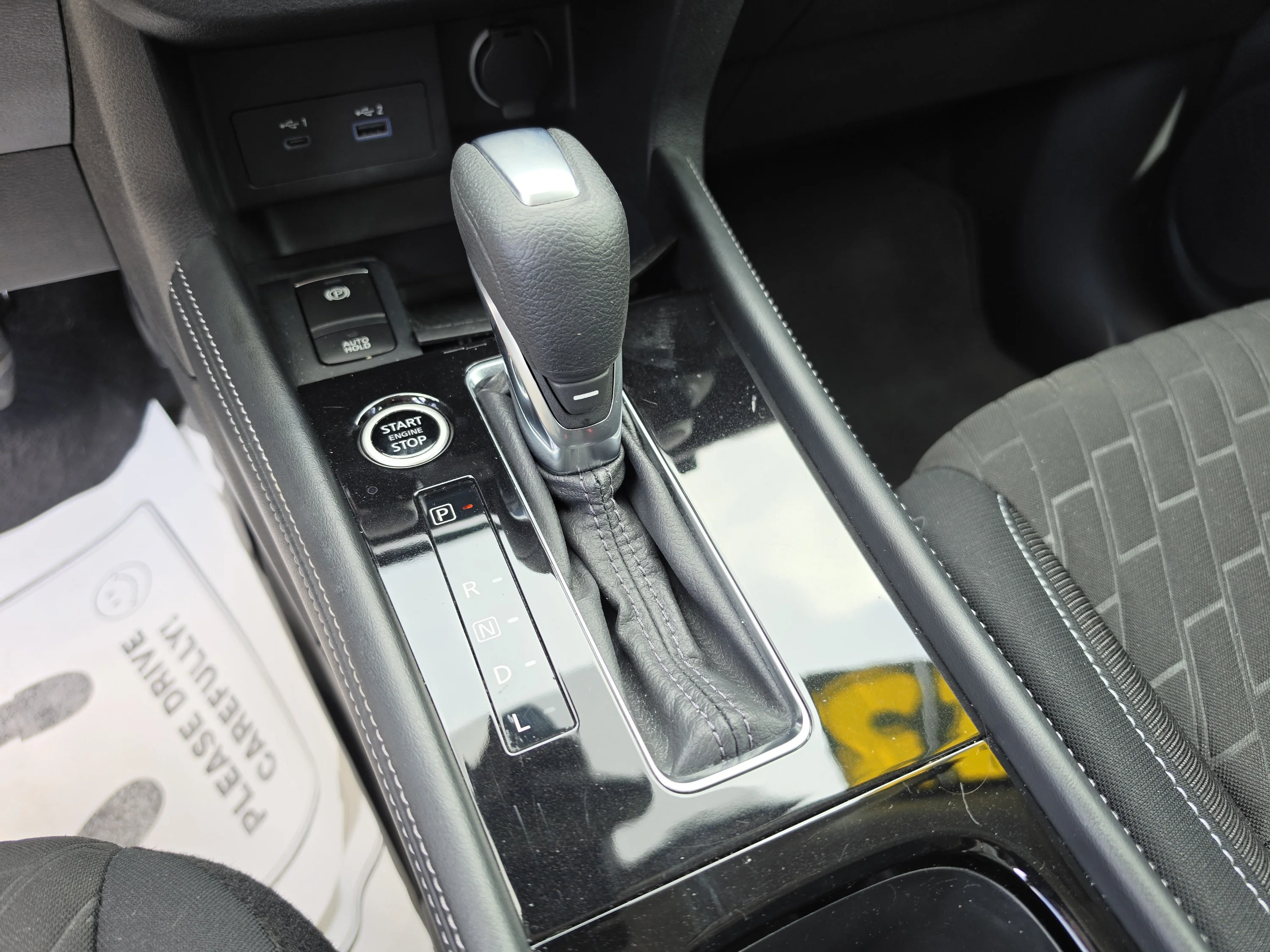 Used 2023 Aspen White Tricoat Nissan SV image 29