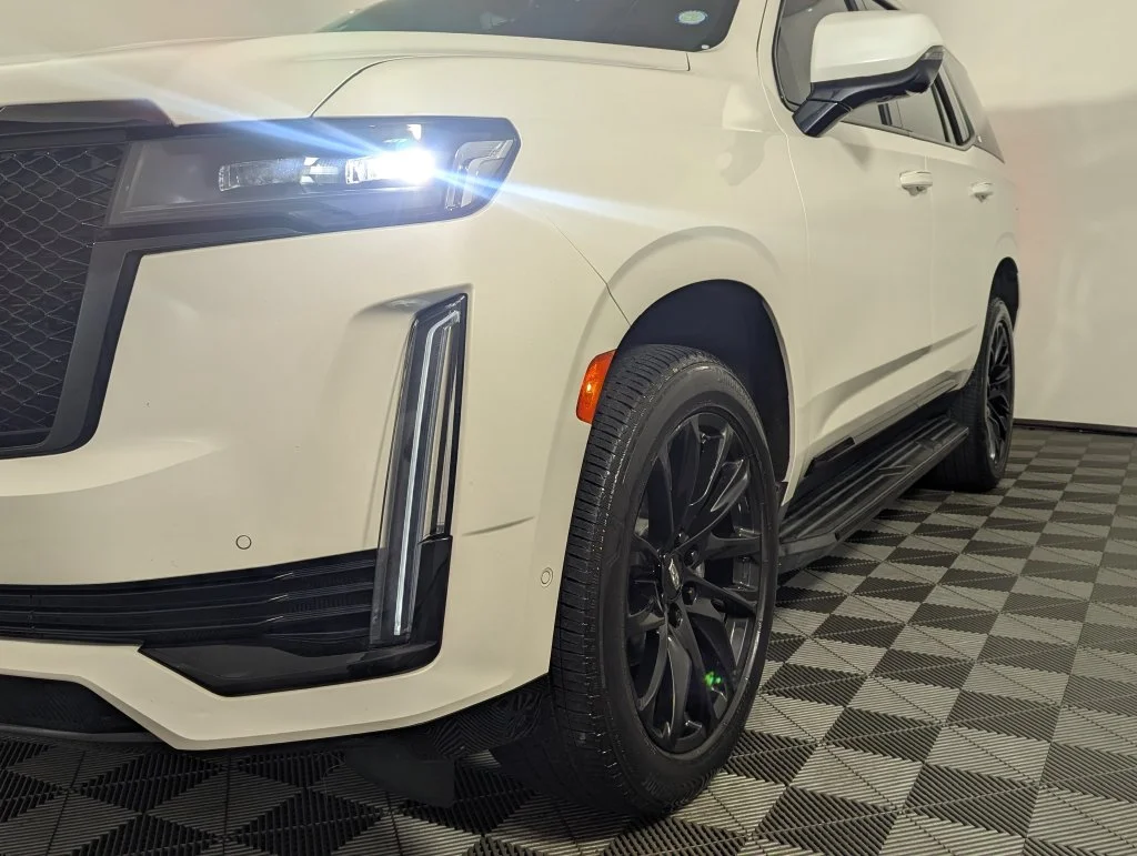 Used 2021 White Cadillac Sport image 66
