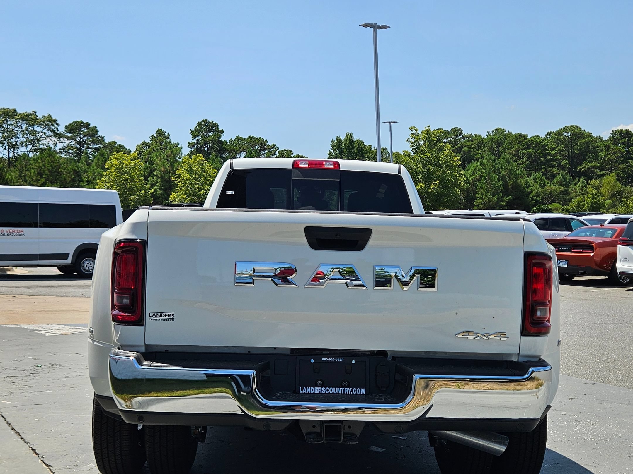 New 2026 Bright White Clear-Coat Exterior Paint RAM Tradesman image 6
