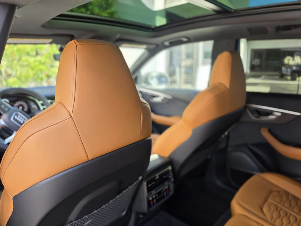 2025 Audi RS Q8 Base - Photo 13