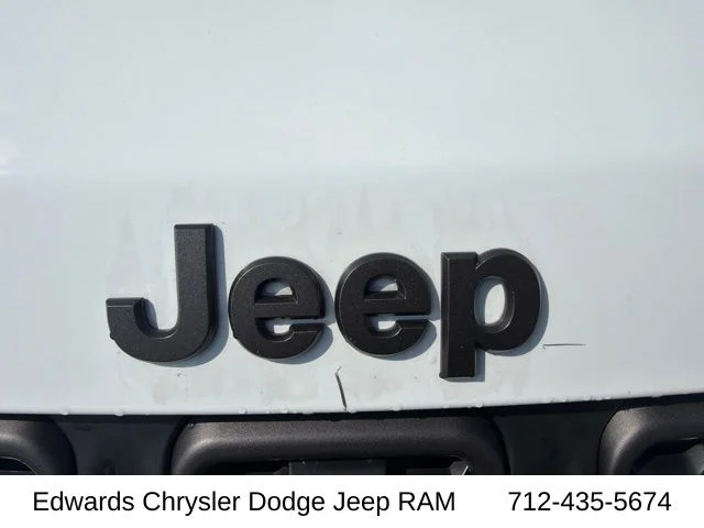 New 2026 White Jeep Trailhawk image 15