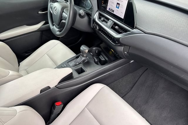 Used 2023 Silver Lexus 250h Base image 18