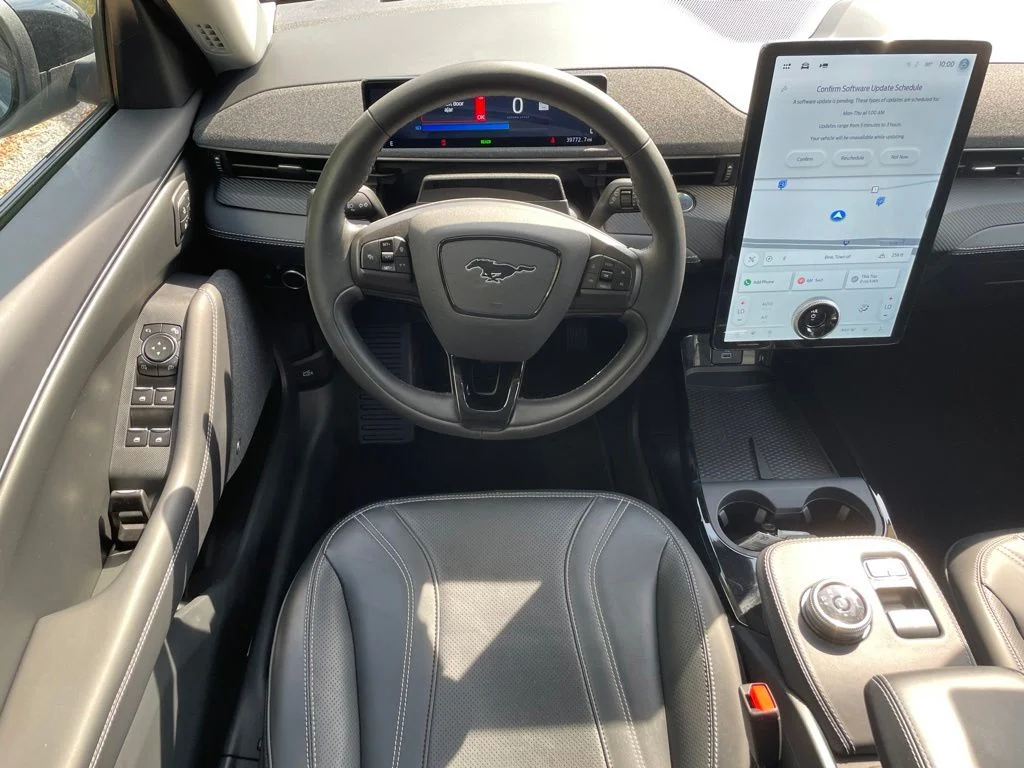Used 2023 Vapor Blue Ford Premium image 11