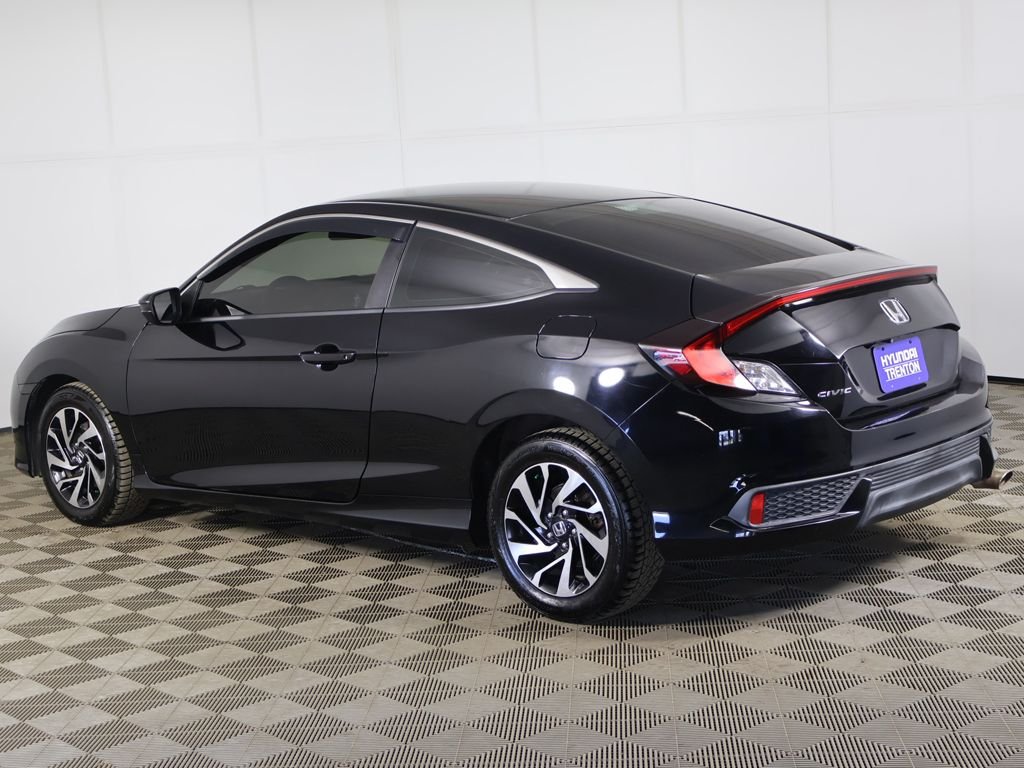 2017 Honda Civic LX - Photo 6