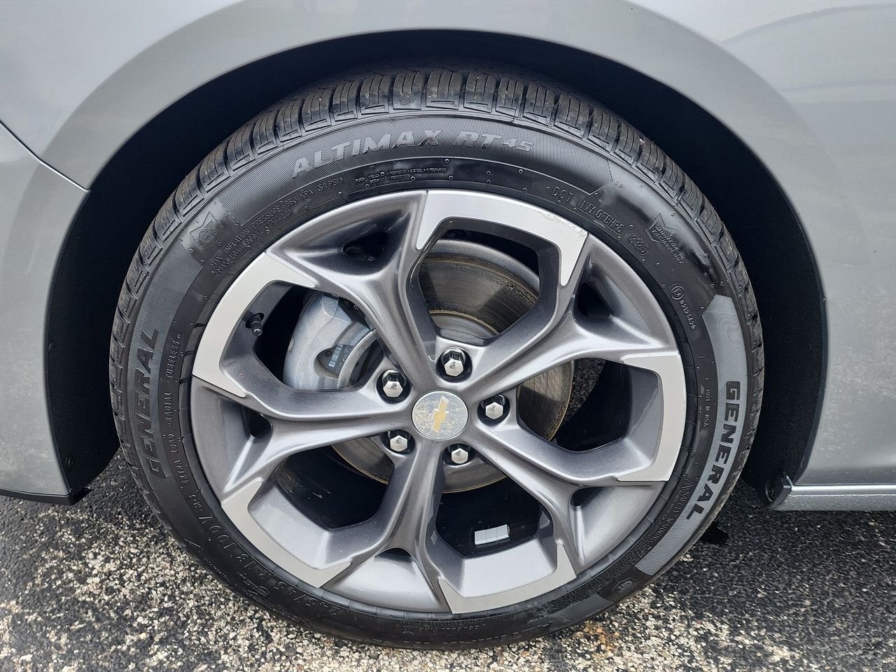 Used 2024 Gray Chevrolet LT image 10