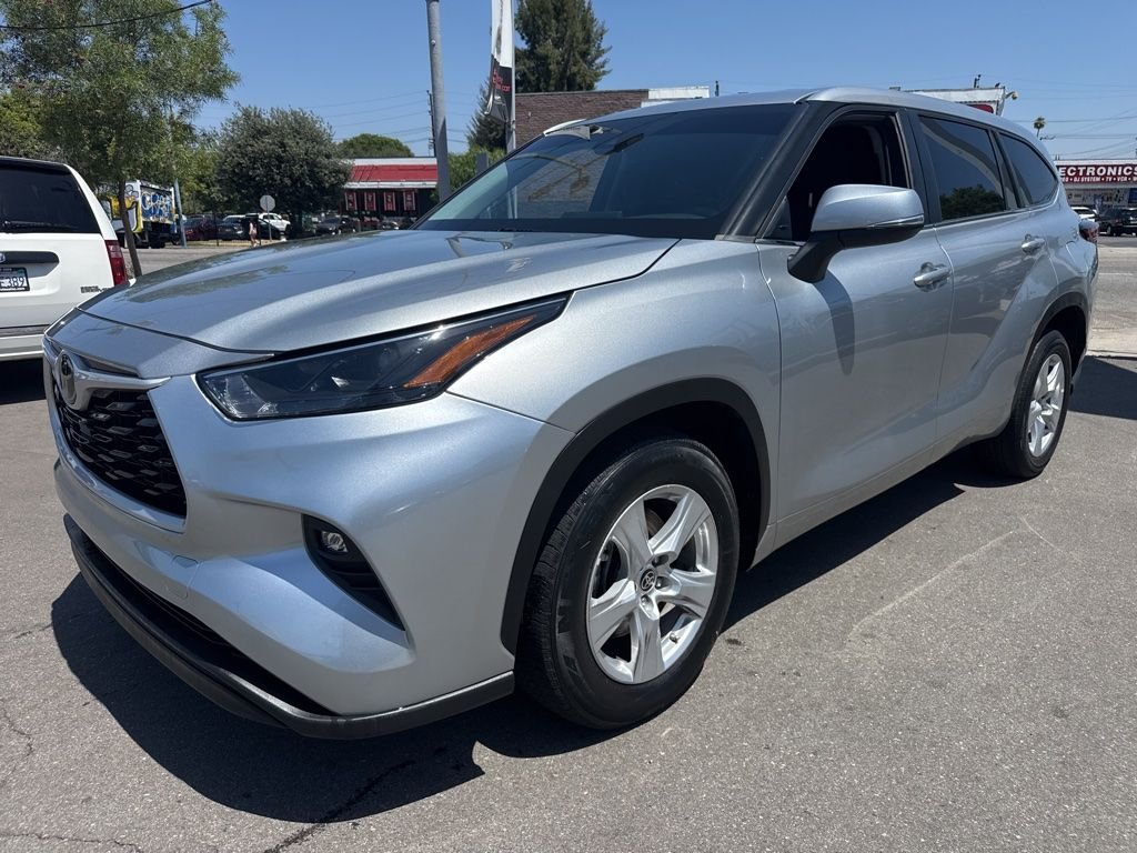 Used 2023 Silver Toyota LE image 2