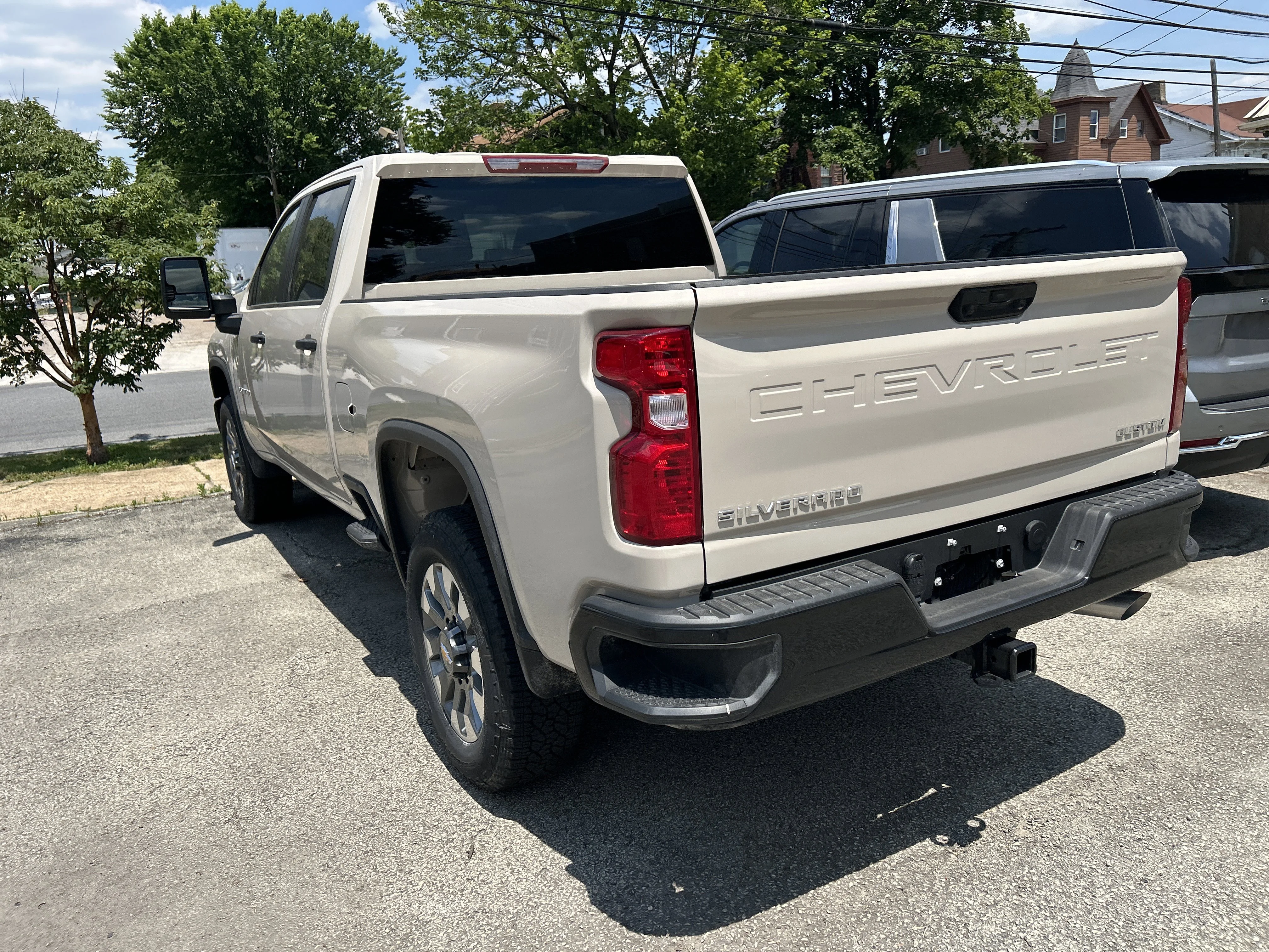 New 2026 White Sands Chevrolet Custom image 7