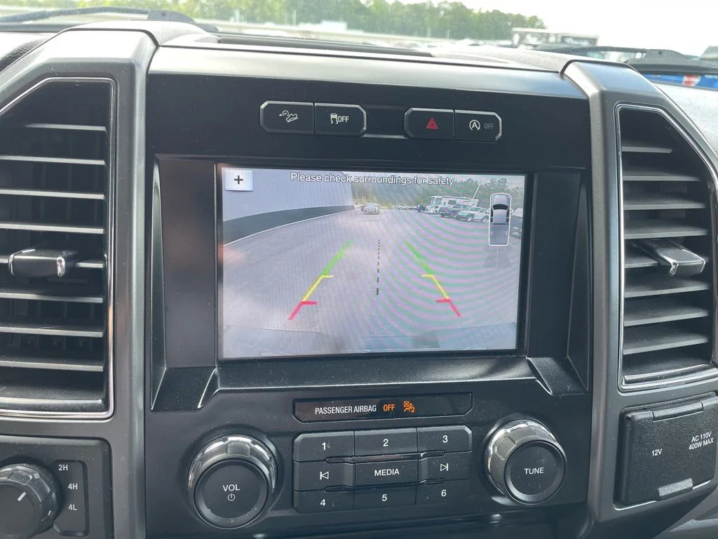 Used 2018 Blue Ford XLT image 16