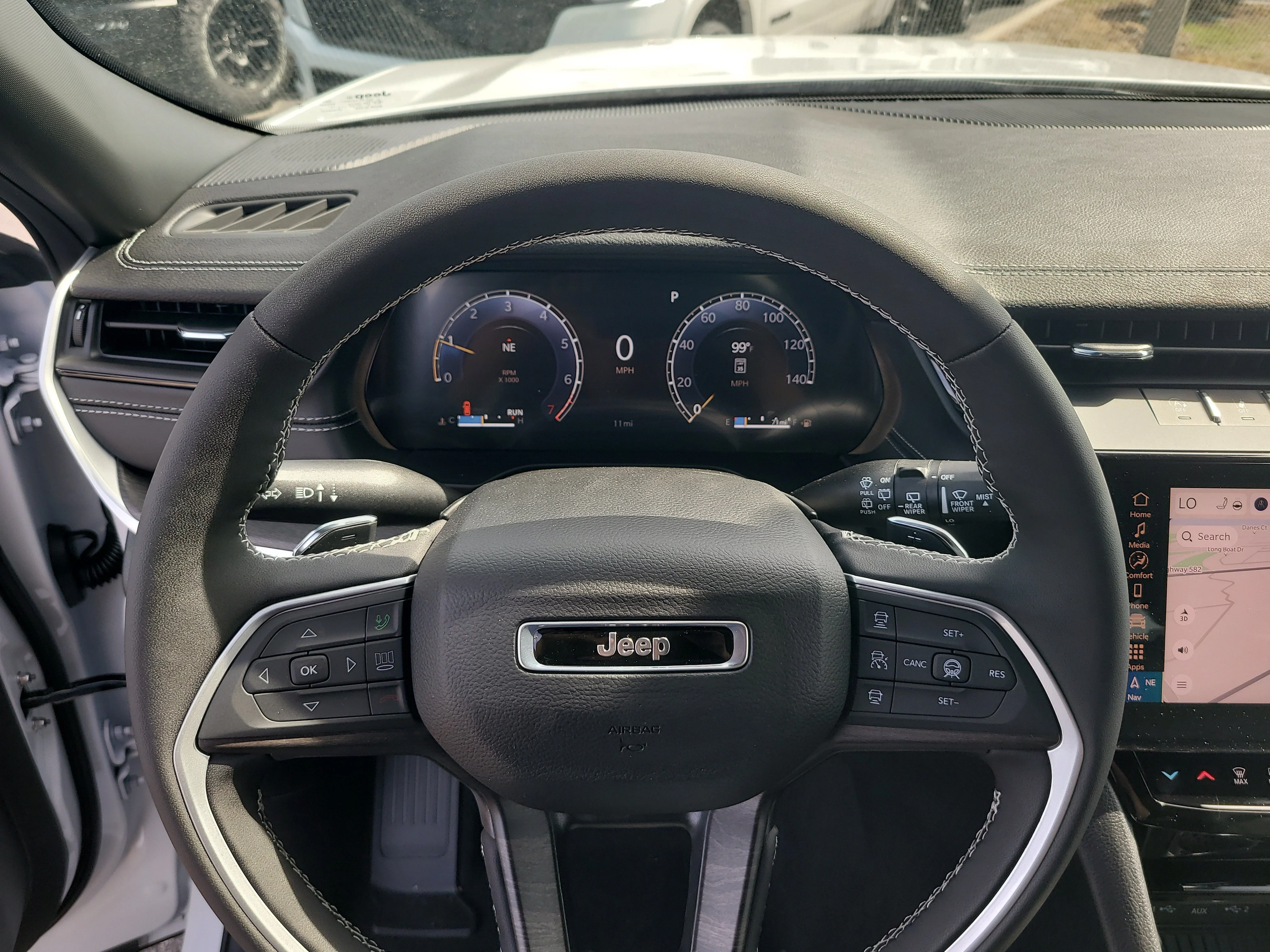 New 2026 Bright White Clearcoat Jeep Laredo Altitude image 21