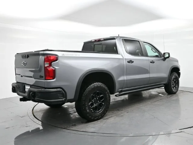 Used 2023 STERLING GRAY METALLIC Chevrolet ZR2 image 7