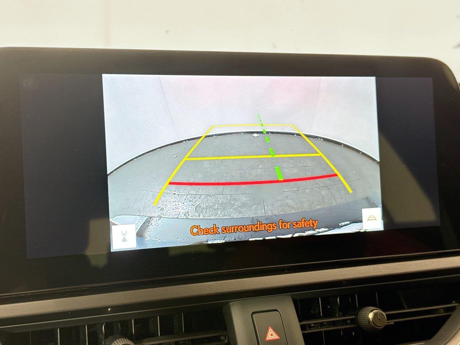 Used 2024 Iridium w/ Obsidian Roof Lexus UX 250h F SPORT Handling image 27