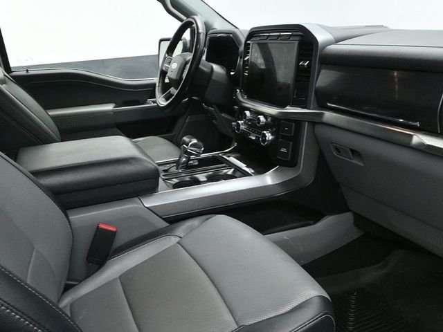 Used 2023 White Ford Lariat image 9