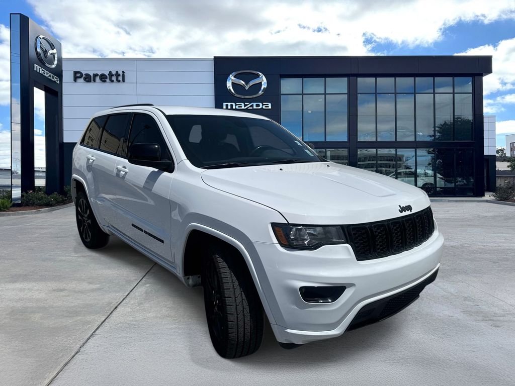 Used 2019 White Jeep Altitude image 5