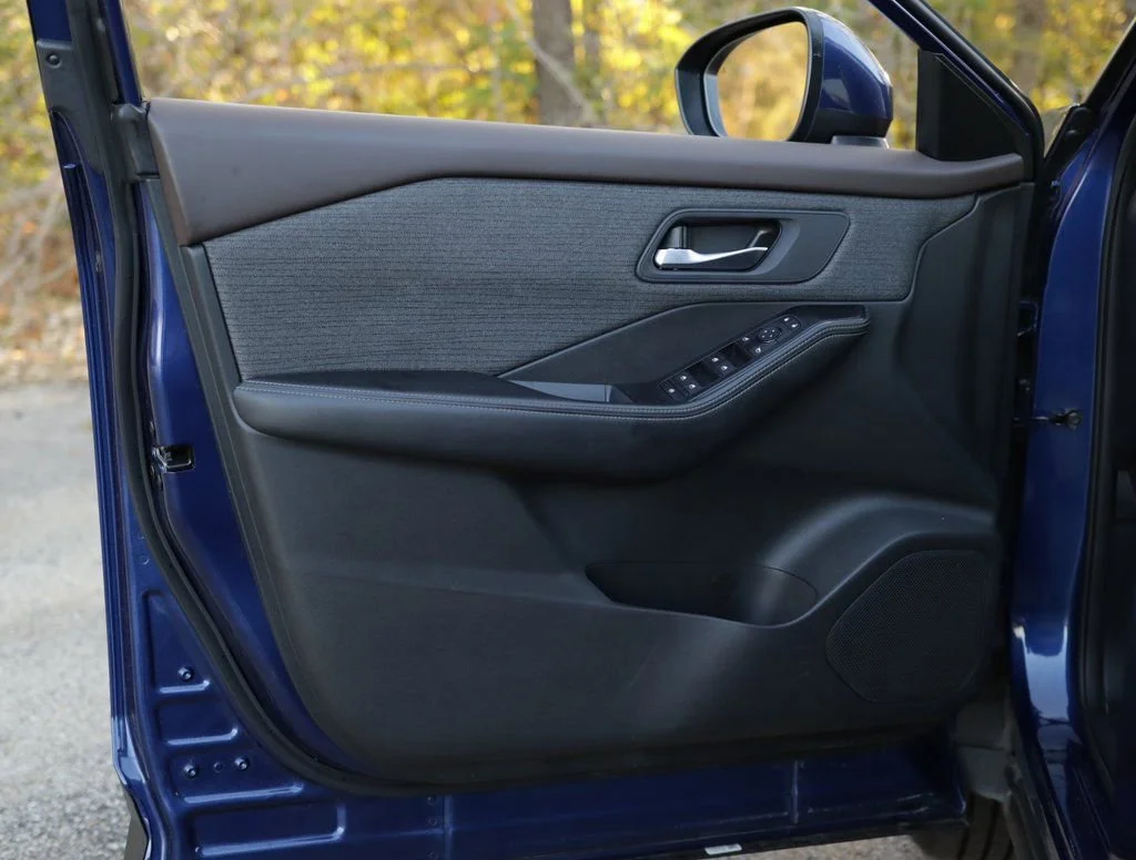 2023 Nissan Rogue SV - Photo 22