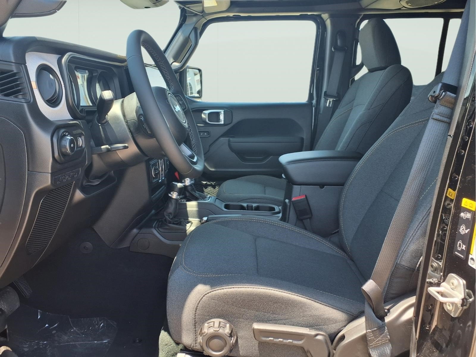 New 2026 Black Clear-Coat Exterior Paint Jeep Sport S image 9