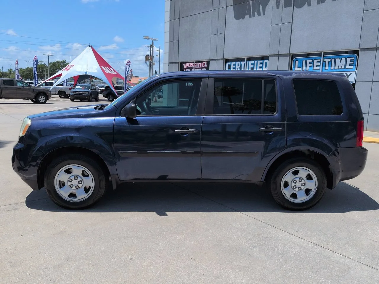 Used 2015 Obsidian Blue Honda LX image 7