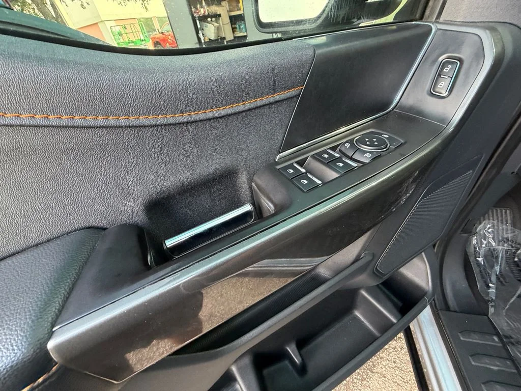 Used 2023 Silver Ford Tremor image 11