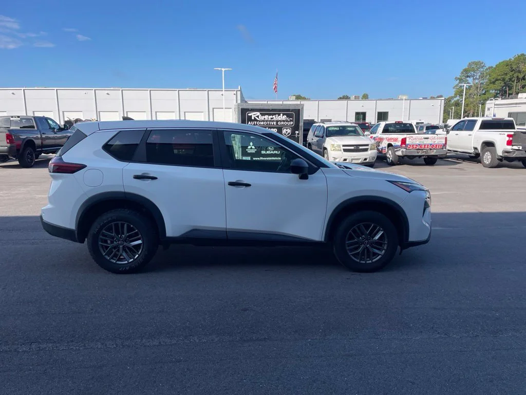 Used 2024 White Nissan S image 2