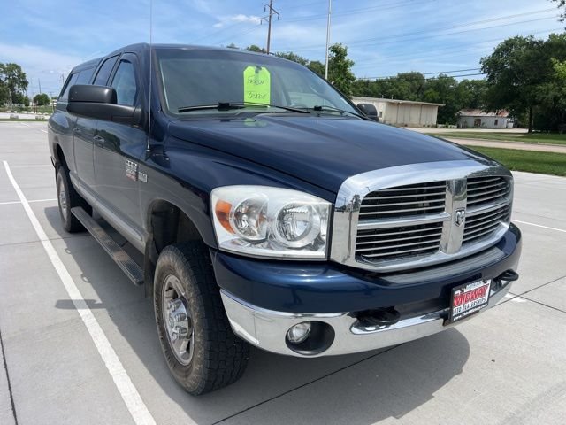 Used 2009 Blue Dodge SLT image 3