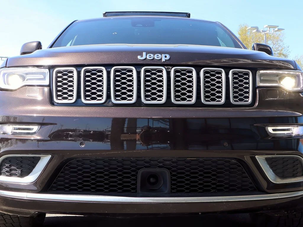 Used 2017 Luxury Brown Pearl Jeep Summit image 31