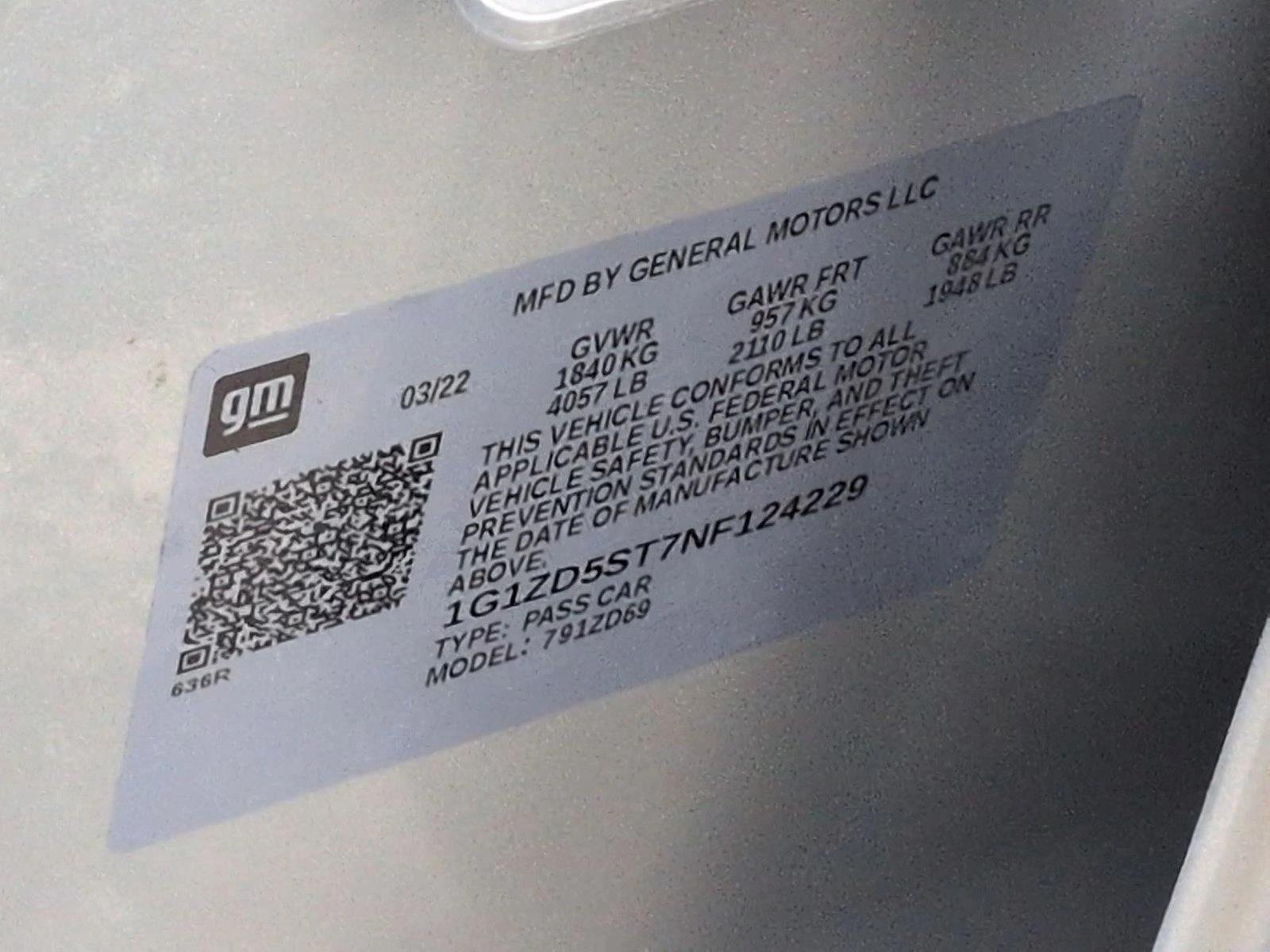 Used 2022 Silver Ice Metallic Chevrolet LT image 24