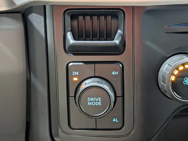 New 2026 Oxford White Ford F-450® XL image 40