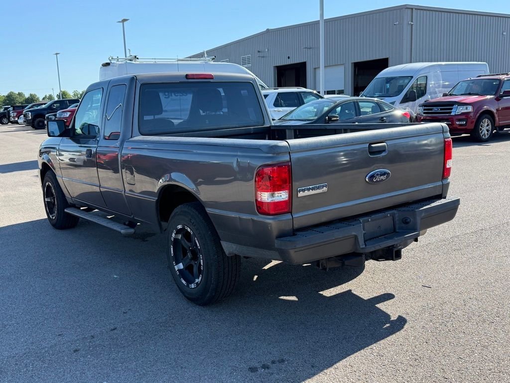 Used 2011 Gray Ford XLT image 8