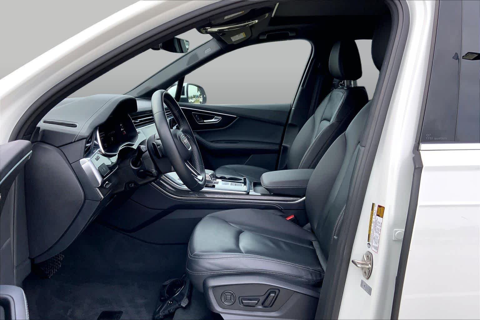 Used 2025 Carrara White Audi Premium Plus image 8