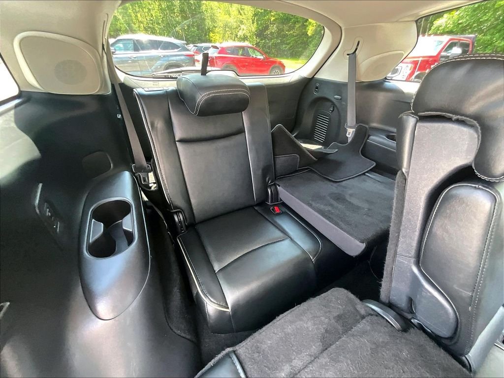 Used 2020 Hermosa Blue INFINITI LUXE image 17