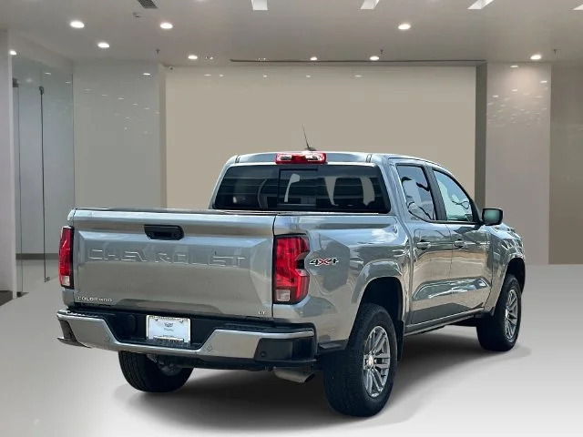 Used 2024 Gray Chevrolet LT image 5