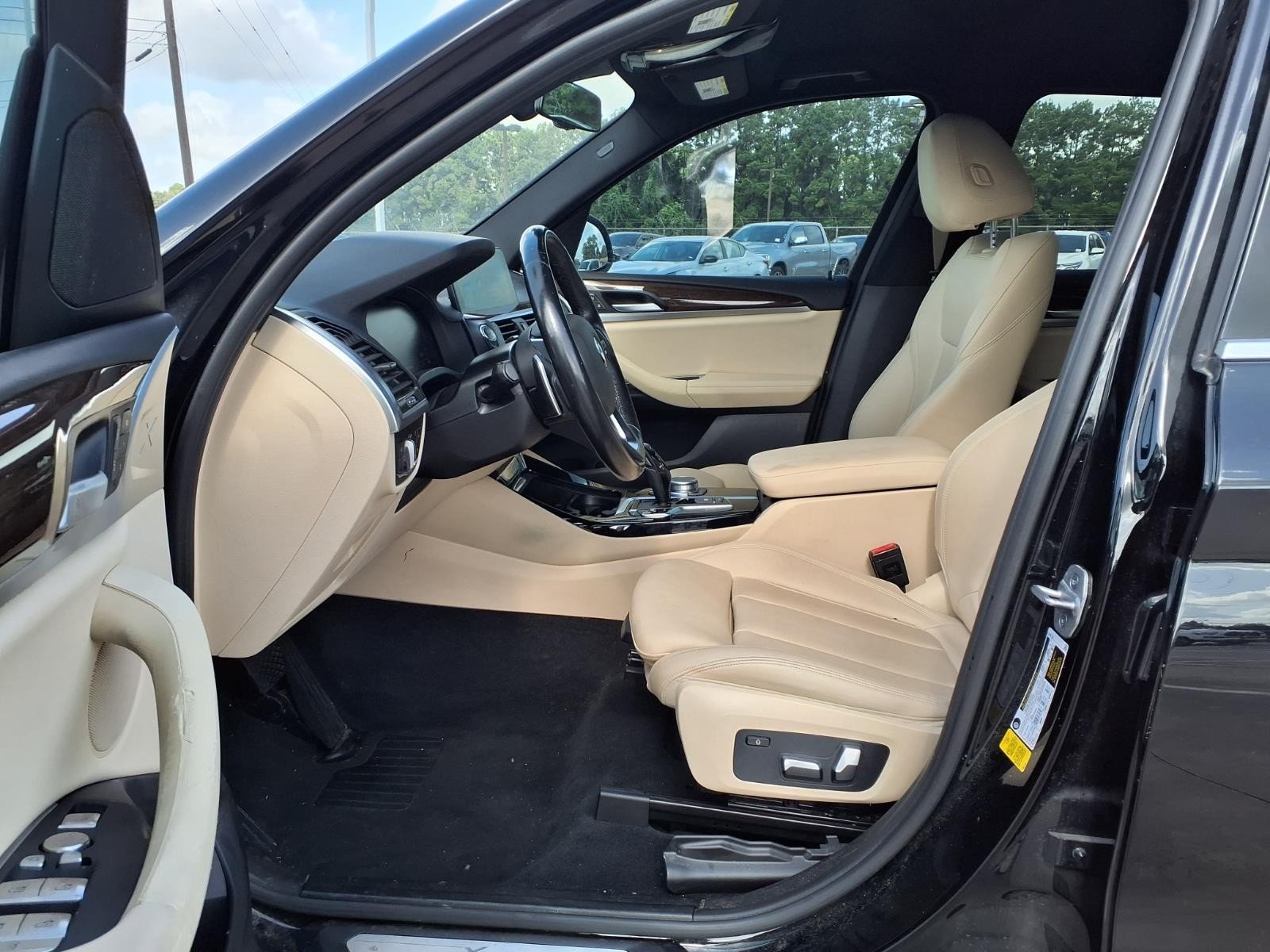 Used 2021 Jet Black BMW sDrive30i image 13