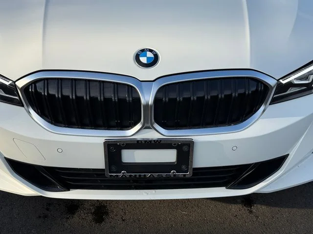 Used 2025 Alpine White BMW 330i xDrive image 36
