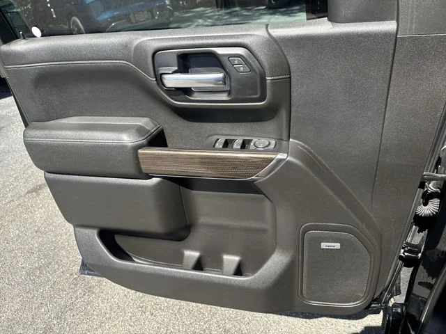 Used 2019 Black Chevrolet RST image 25