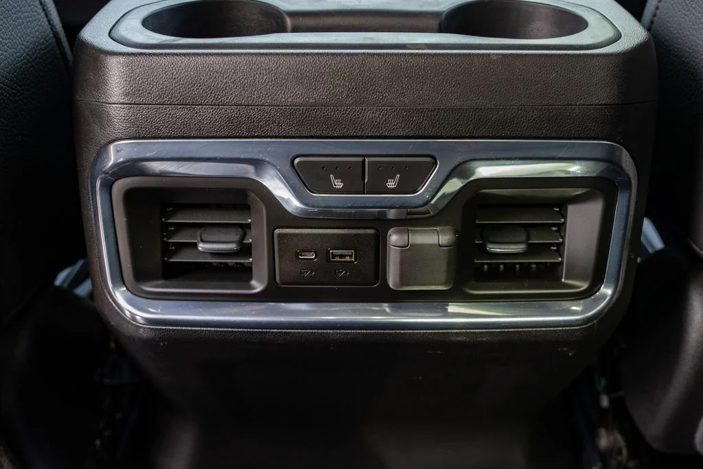 Used 2020 Black GMC Denali image 9