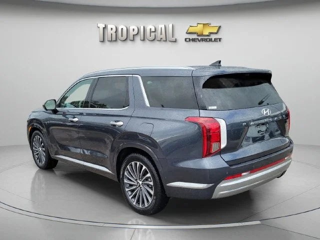 Used 2024 Gray Hyundai Calligraphy image 2