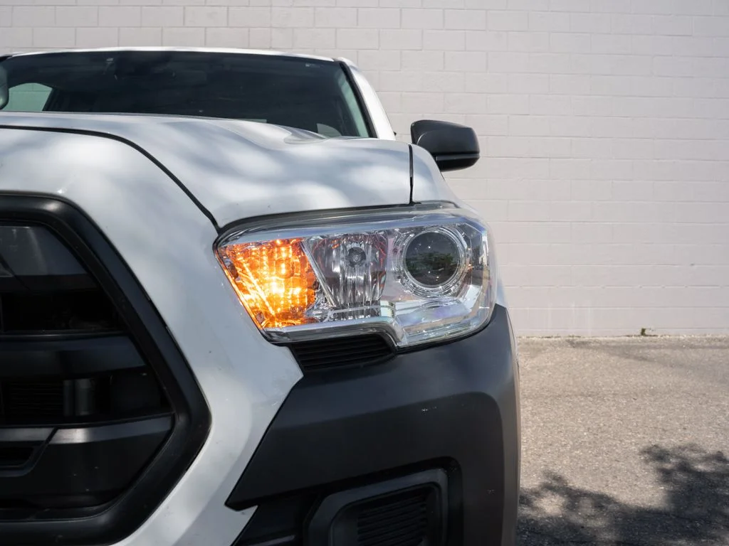 Used 2019 White Toyota SR image 11