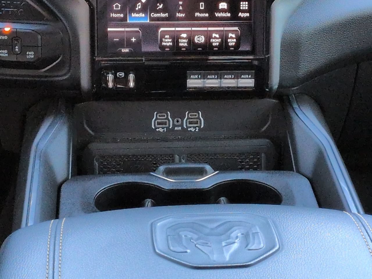 Certified Used 2025 Crystal Metallic Ram Laramie image 18
