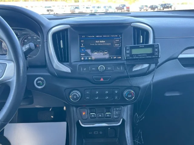 Used 2018 Black GMC SLE image 15