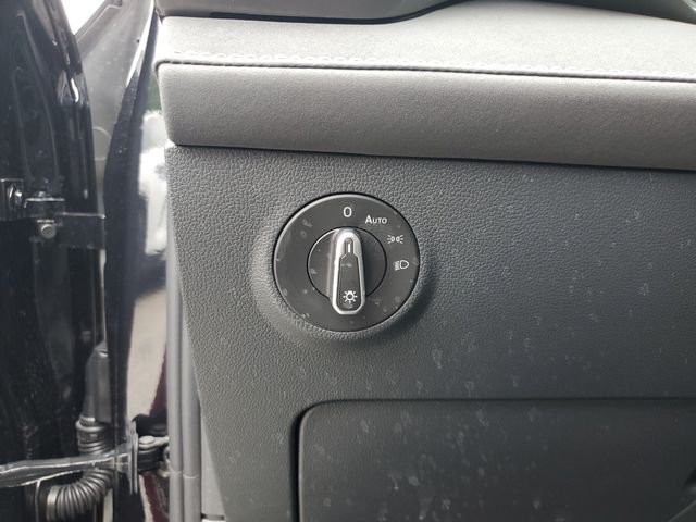 New 2026 Black Volkswagen 1.5T SE Black image 28