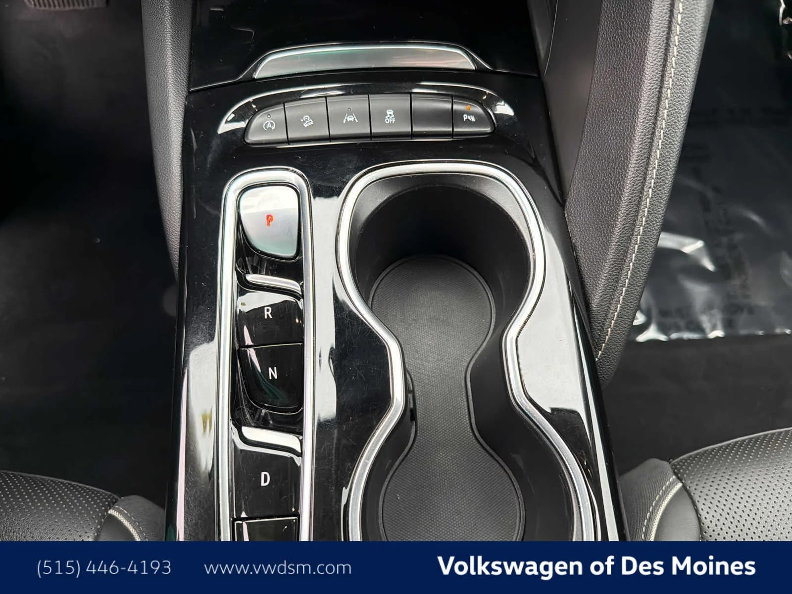 Used 2021 Summit White Buick Essence image 15