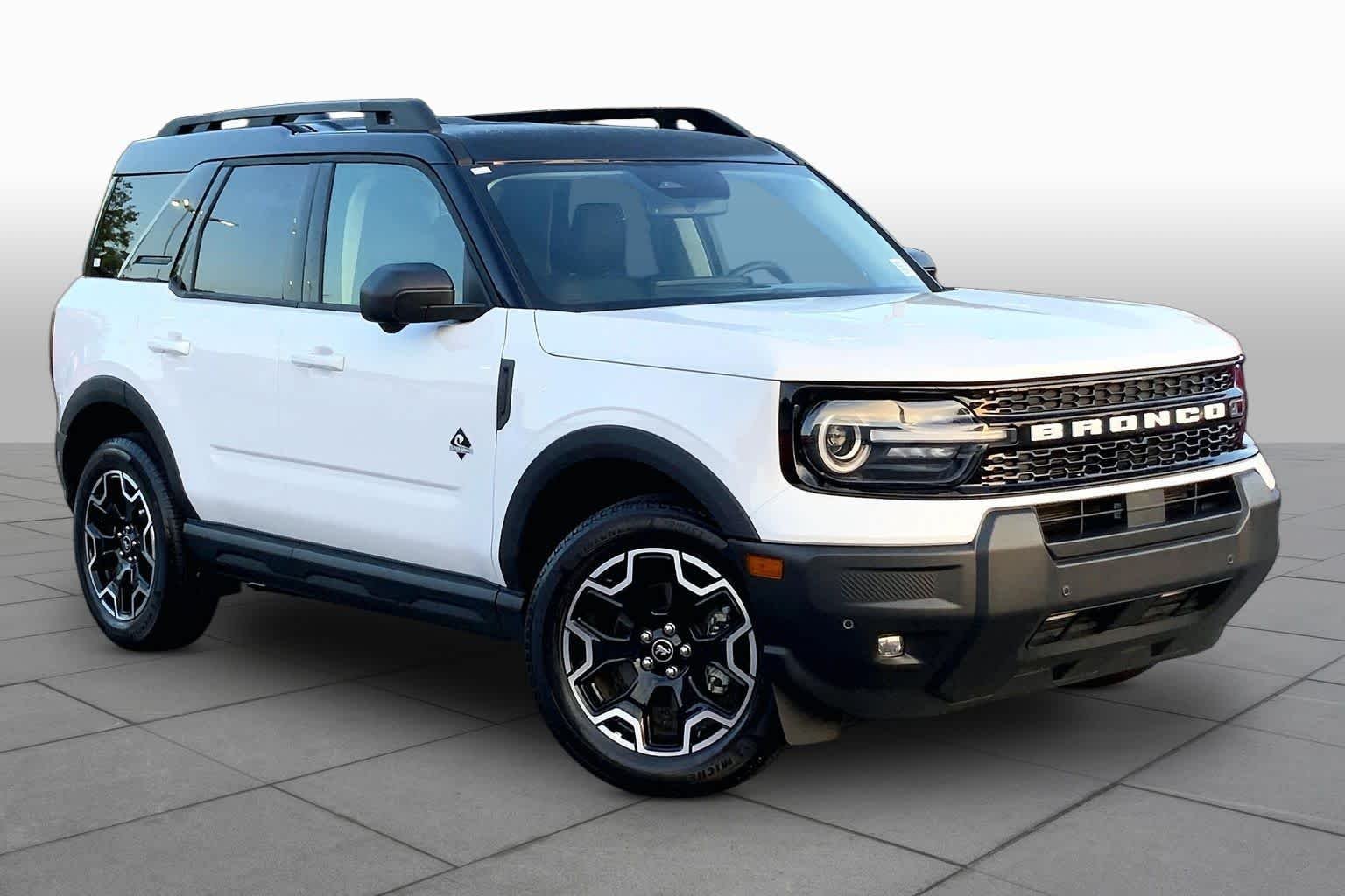 Used 2025 Oxford White Ford Outer Banks image 3