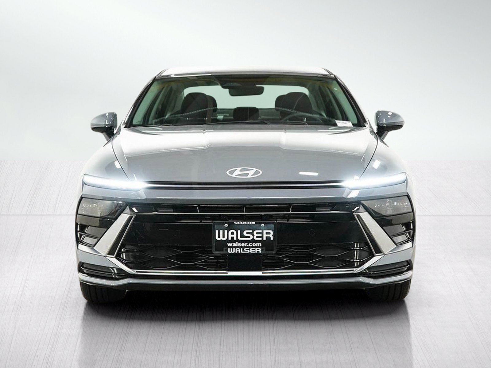 Used 2024 Transmission Blue Hyundai SEL 2.5L FWD image 9