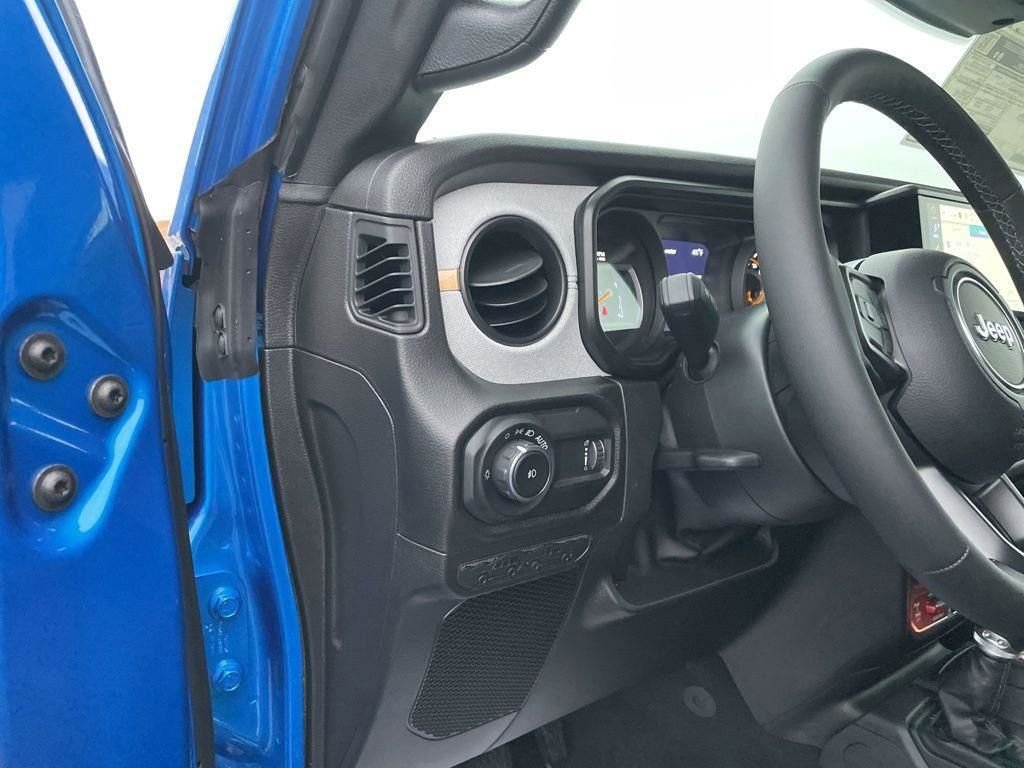 2026 Jeep Wrangler 4-Door Willys - Photo 20