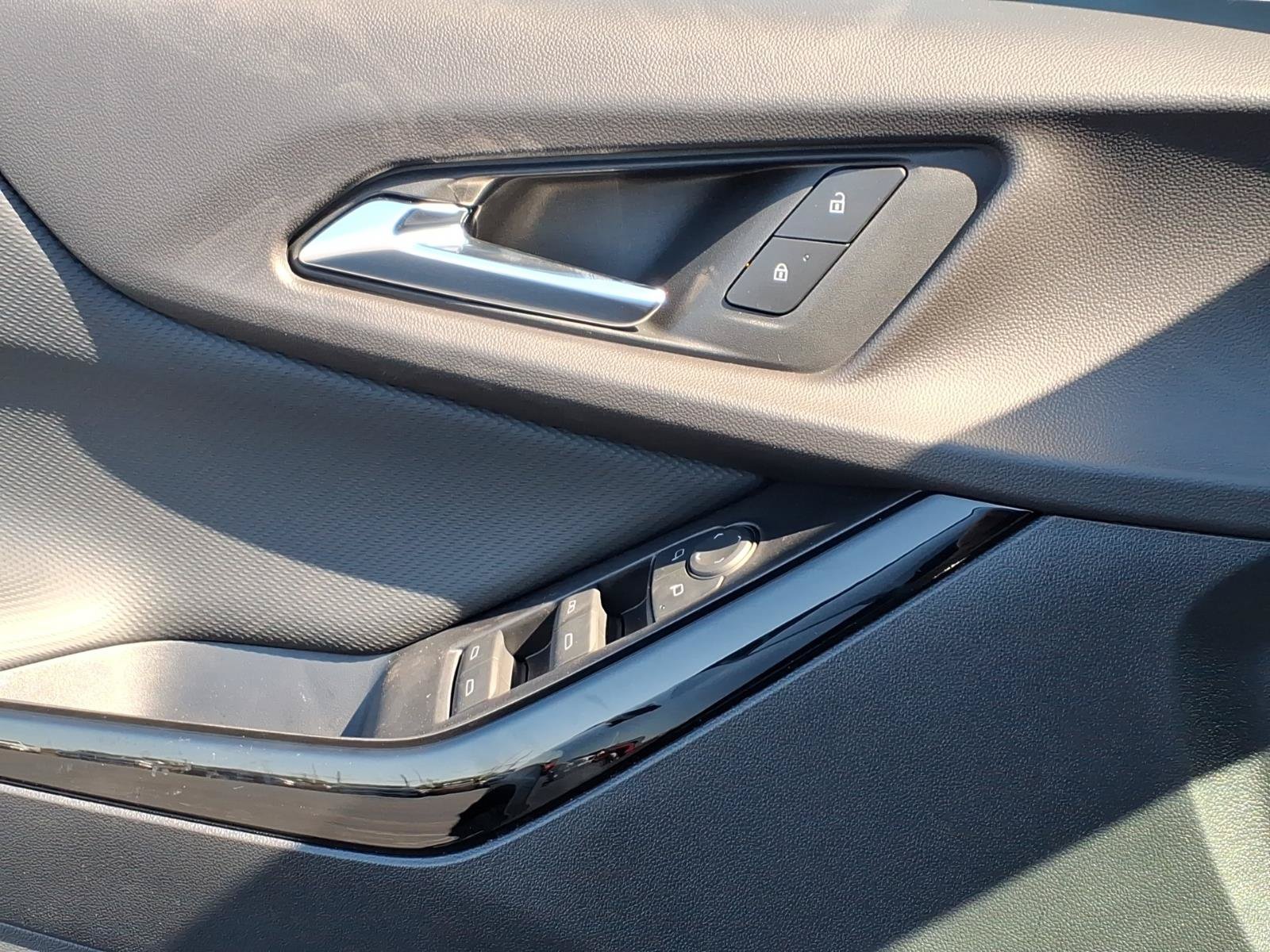 New 2027 Mosaic Black Metallic Chevrolet LT image 12