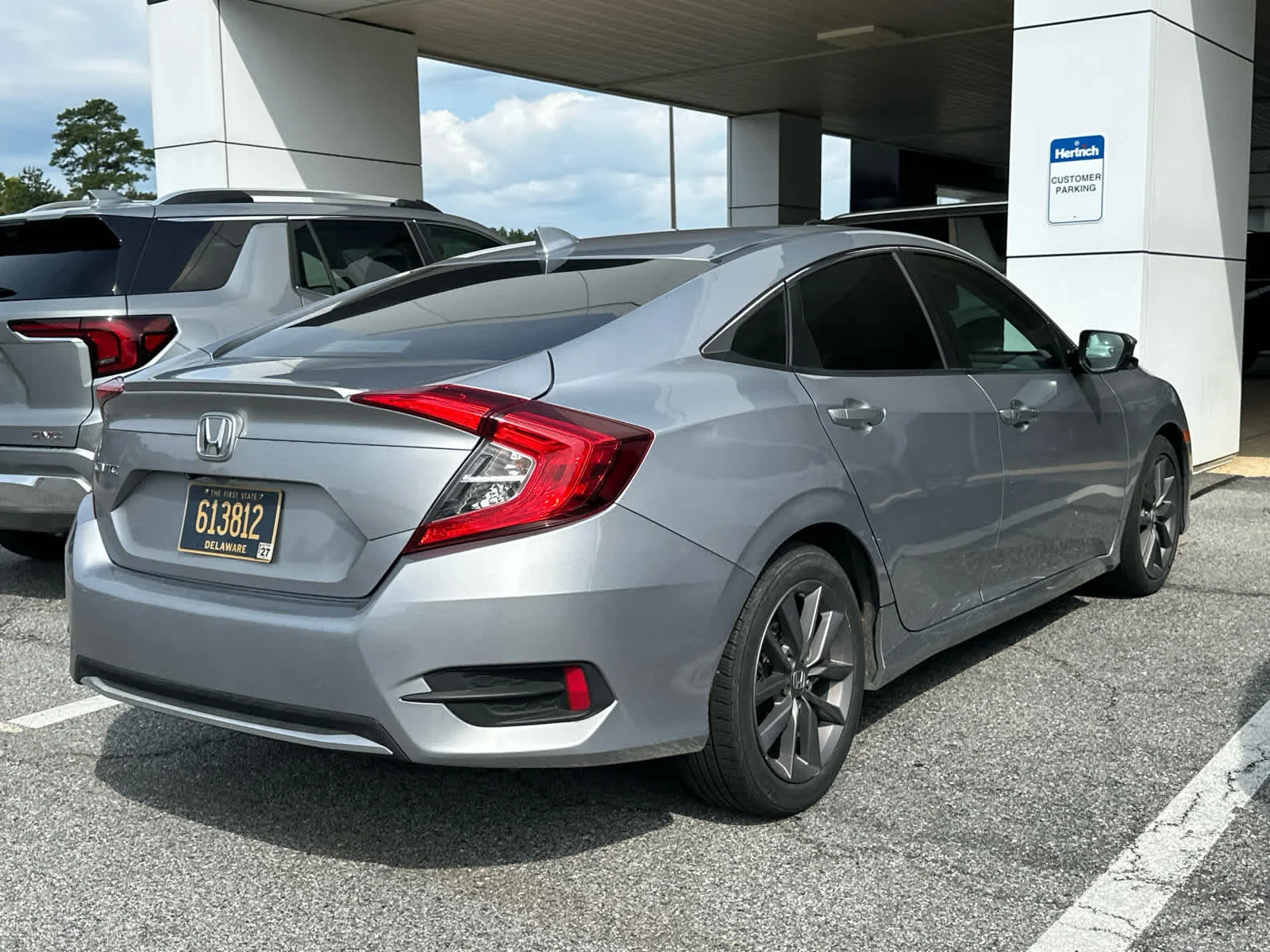 Used 2019 Lunar Silver Metallic Honda EX image 4