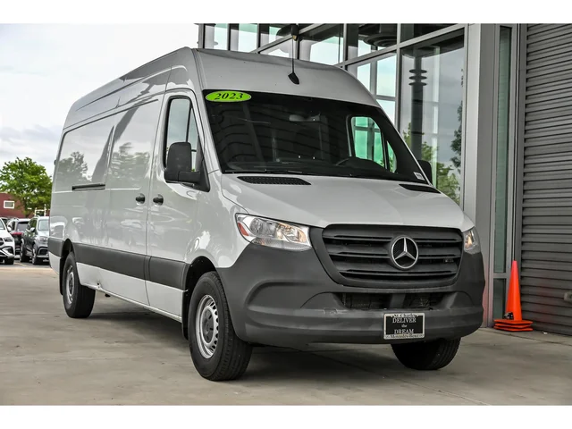 2023 Mercedes-Benz Sprinter 2500