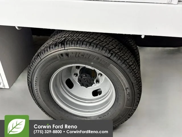 New 2026 Oxford White Ford XL image 29