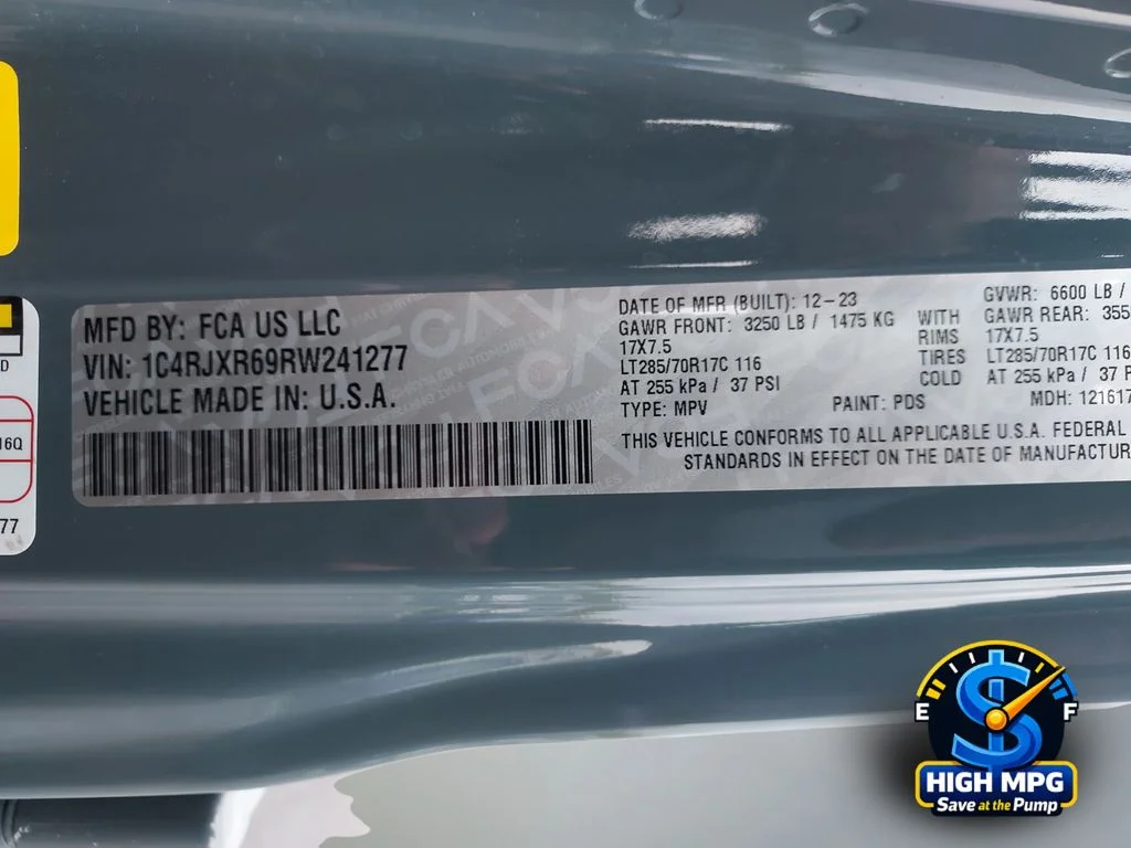 Used 2024 Gray Jeep Rubicon 4xe image 35