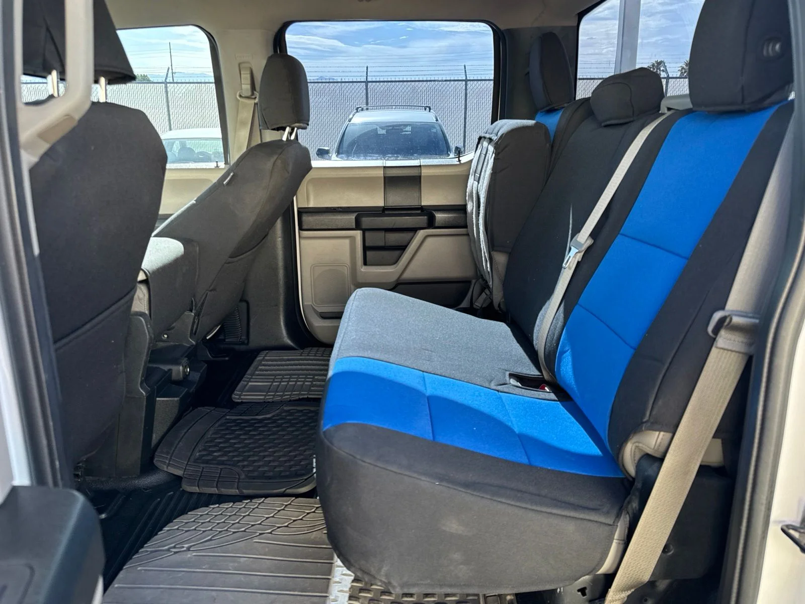 Used 2017 Oxford White Ford XL image 10