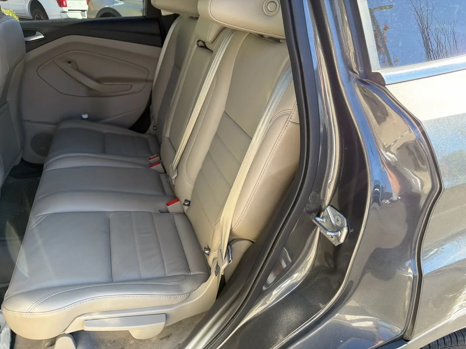 Used 2015 Magnetic Ford Titanium image 5